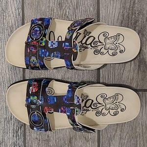 Alegria Vita Skulls black with multi-colored skulls size 39
